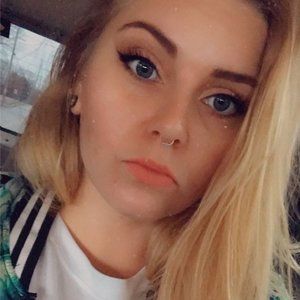 Meet your Posher, Jillian